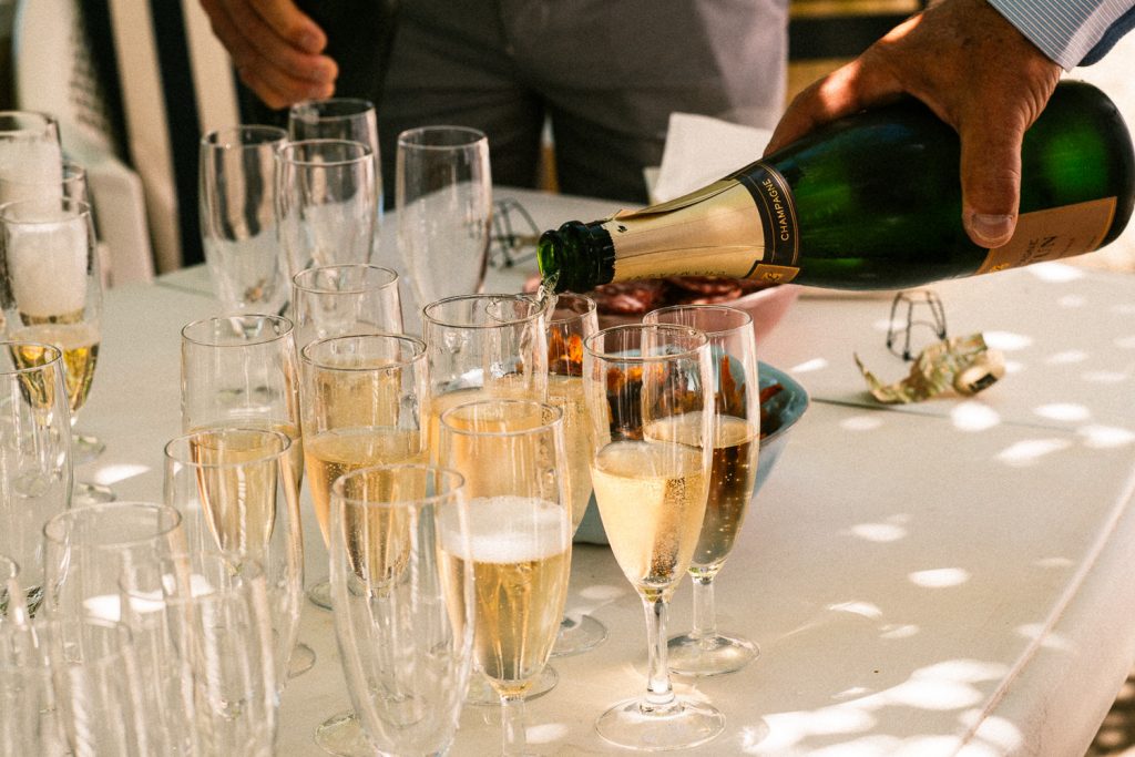 Flute de champagne jour d'été Mariage