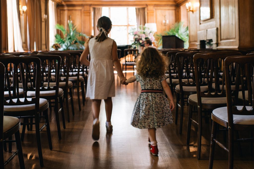 Flower girls in the register